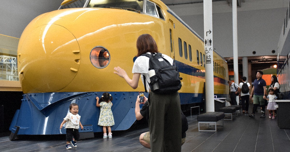 毎小ニュース：話題 「引退」でも大人気 ドクターイエローに注目再び