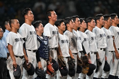 全国高校野球 掛川西、60年ぶり白星 「泥臭く」七回勝ち越し4点 ／静岡