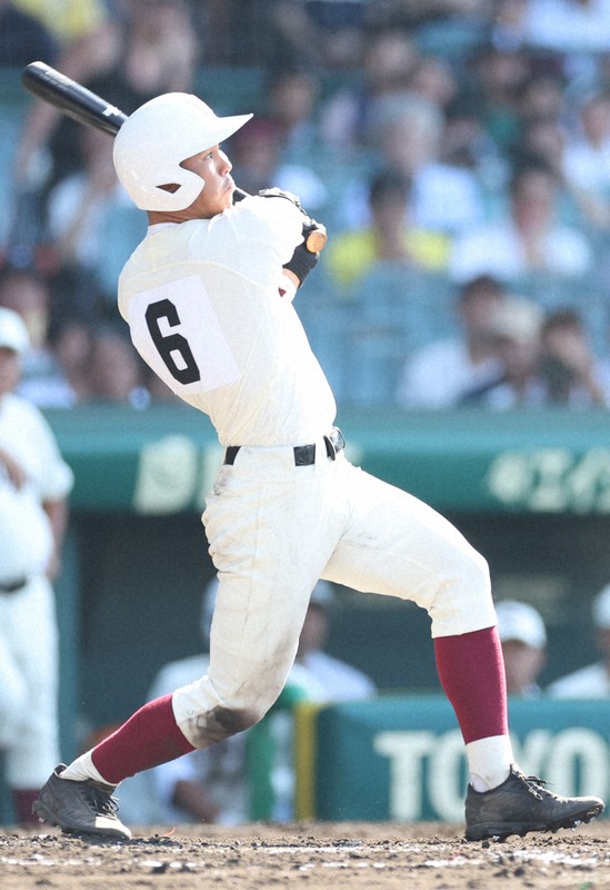 プロ注目の早稲田実・宇野真仁朗「まだ負けた実感ない」 夏の甲子園