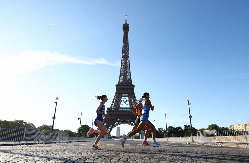 激激レア！1861年のパリ古地図 オリジナル エッフェル塔がない 馬車が走る 激激レア！1861年のパリ古地図 オリジナル エッフェル塔がない 馬車が