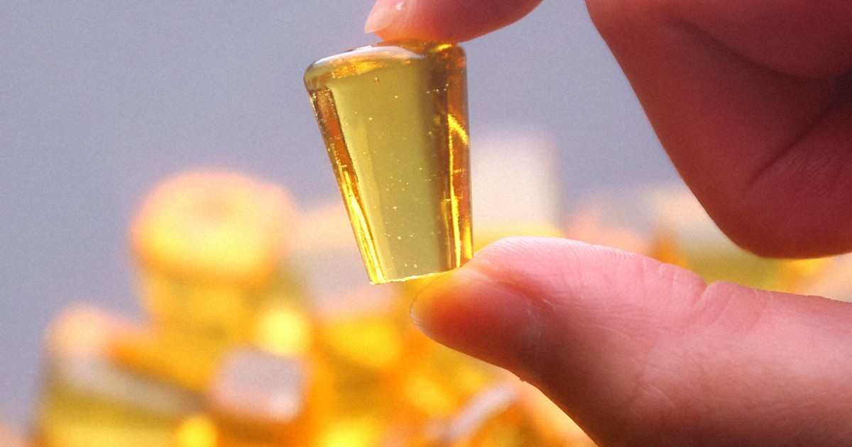 空襲で工場が…「黄金糖」は平和の味 世界に羽ばたく黄金の一粒 | 毎日新聞