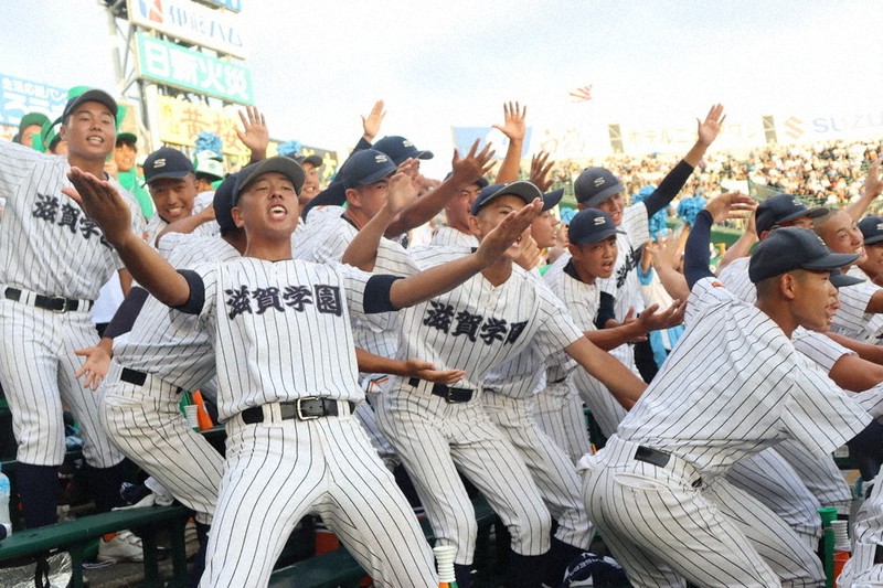 全国高校野球 滋賀学園、初の準々決勝進出 「キレキレ」全力応援 部員
