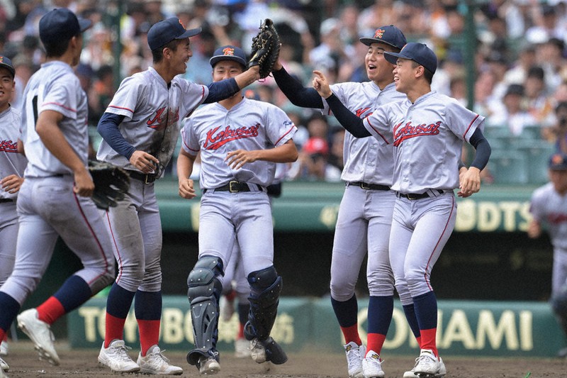 全国高校野球 3回戦 京都国際、投打で圧倒 3年ぶり8強 ／京都