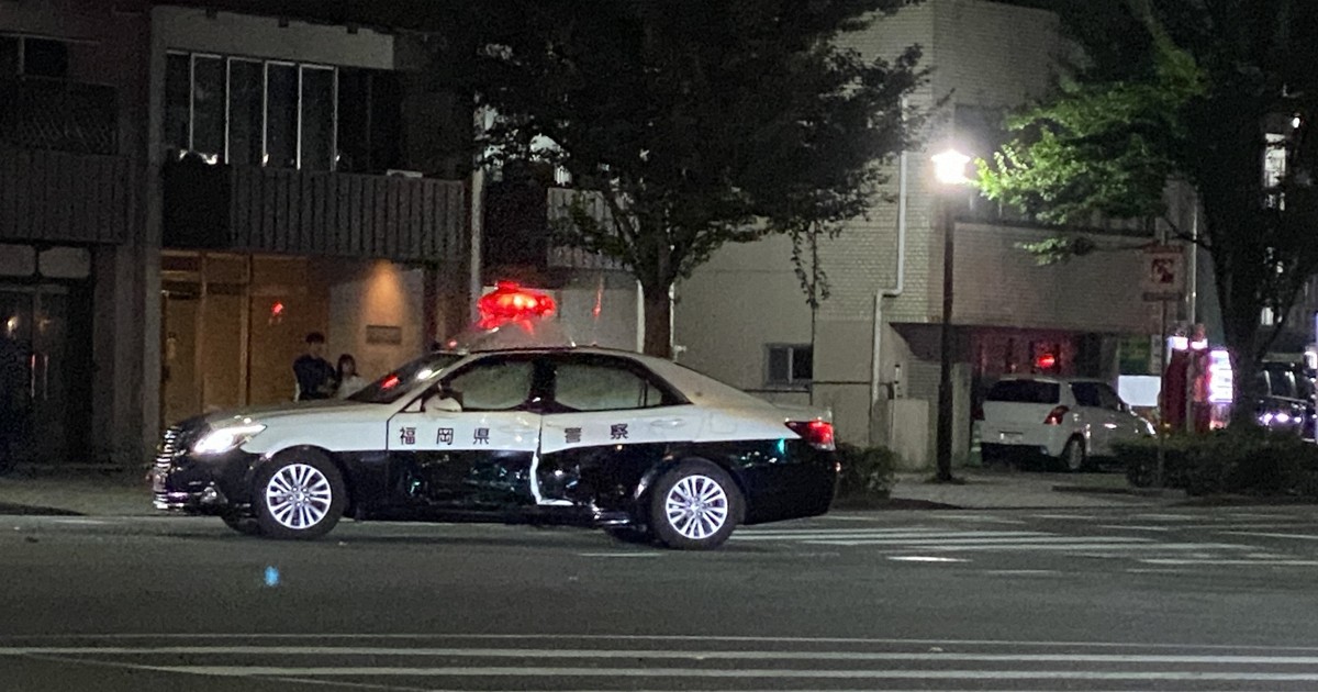 緊急走行中のパトカーとタクシーが衝突 3人搬送 福岡 [写真特集1/2