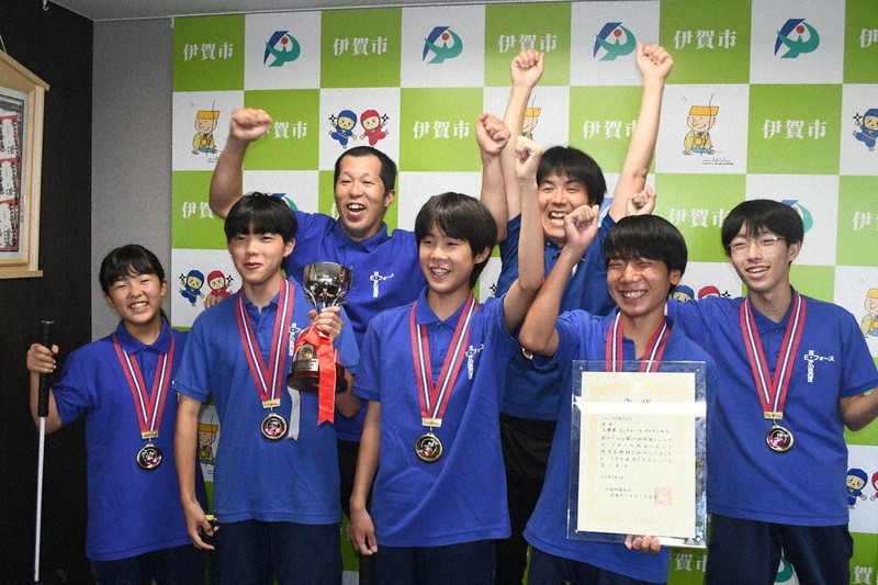 全国ジュニアゲートボール大会 E・フォース クリアンサス 5人でつかん