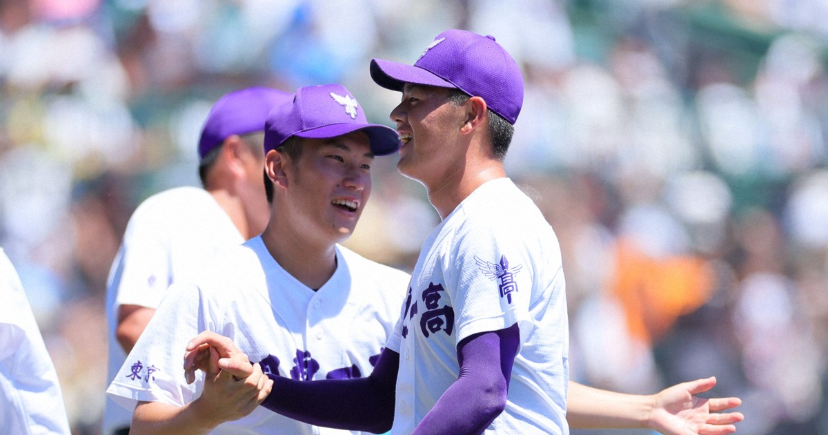 背番号「1」と「10」高め合い 関東一の二枚看板 夏の甲子園 | 毎日新聞