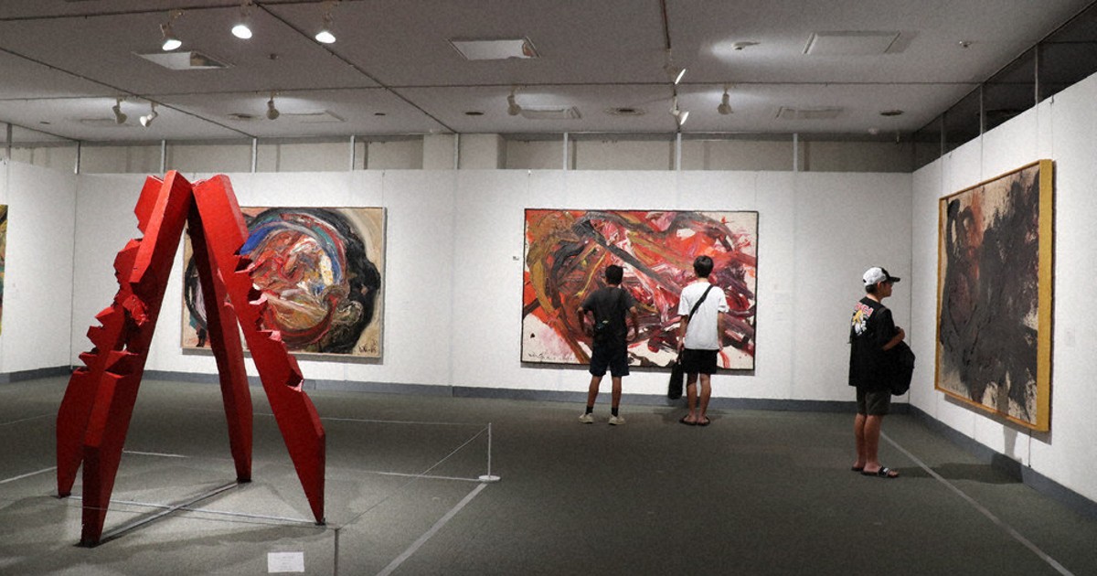 白髪一雄、具体美術協会のフライヤー、新聞、 切り抜き等まとめて 白髪一雄と具体Ⅲ 1970年大阪万博との関わり」 （尼崎市総合文化