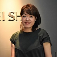 防災士の資格を持つセイショップの布山夕紀さん＝東京都千代田区で8月22日、嶋田夕子撮影