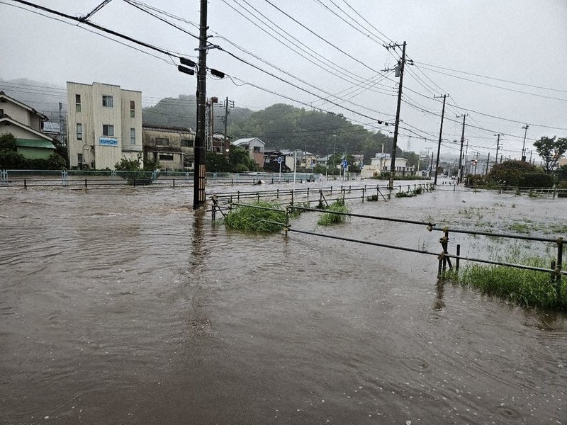 台風10号 3人軽傷、4棟床上浸水 県西部など激しい雨 ／神奈川 | 毎日新聞