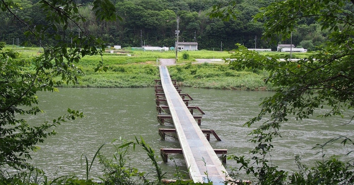 瀬戸大橋より喜ばれた? 完成46年、潜水橋が支えた営み 岡山 | 毎日新聞