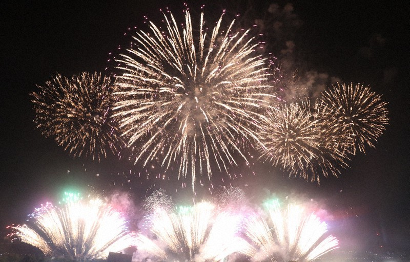 夜空彩る大輪の華 サマーボール、県内外から6．5万人 橋本 ／和歌山