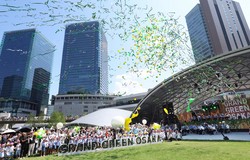 「グラングリーン大阪」で行われた開業セレモニー＝大阪市北区で2024年9月6日、梅田麻衣子撮影