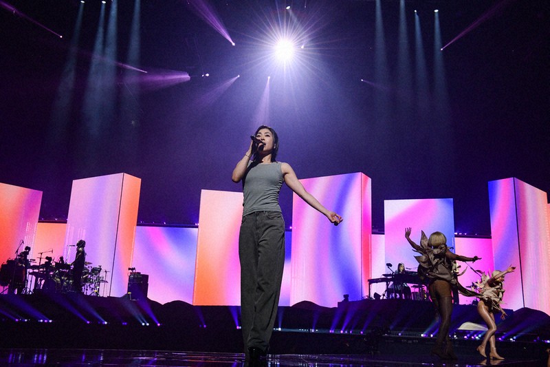 時間がたてば… 宇多田ヒカルさん、ライブで伝えたファンへの思い [写真