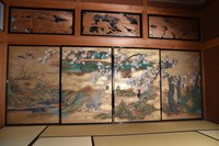 The bird and flower paintings on the old sliding doors owned by the Miyakoshi family are seen in the town of Nakadomari, Aomori Prefecture, on Sept. 17, 2024. (Mainichi/Yushi Ezawa) 