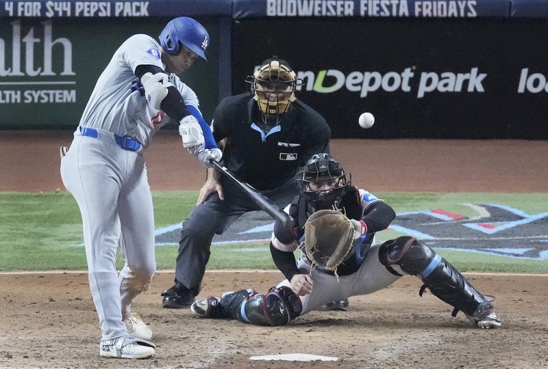 ドジャース・大谷翔平 「50－50」達成 [写真特集1/7] | 毎日新聞