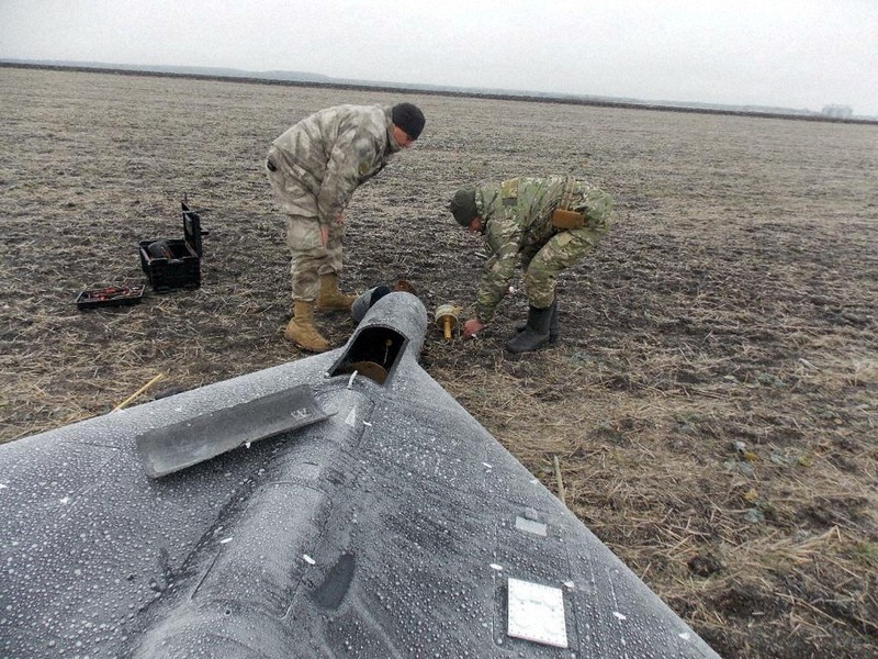 ロシアの軍事施設で使われてる鍵 22804｜キーレックス ロックターン・面付本締錠（ノブ）｜長沢