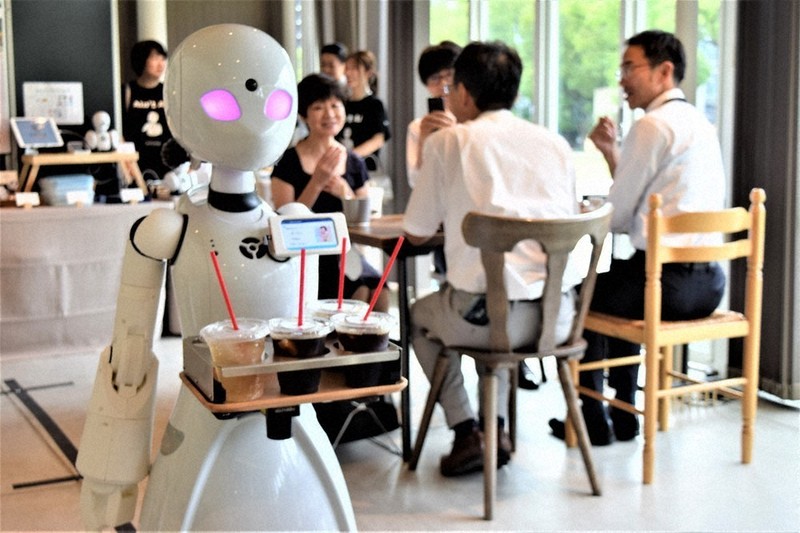 働く喜び 分身ロボで 難病患者らリモートで接客 6日まで神戸 ／兵庫