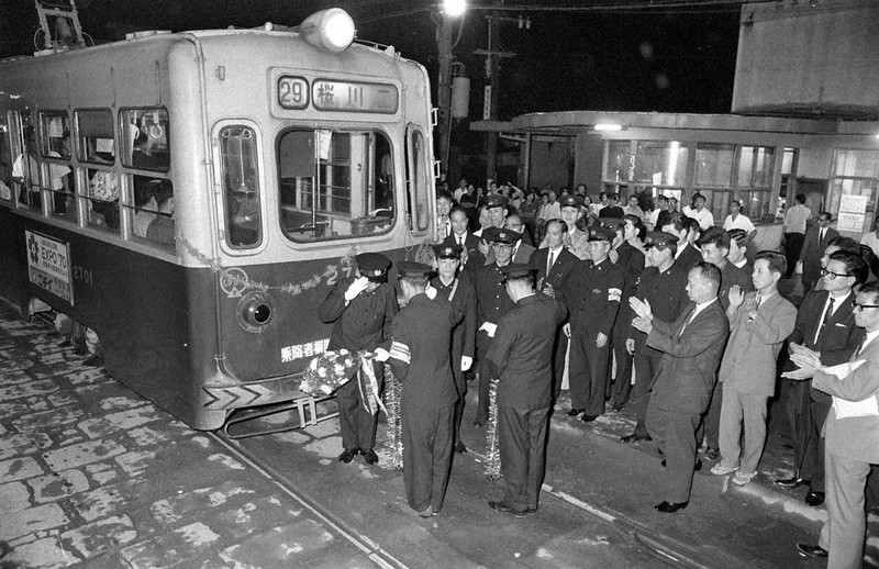 電車検修便覧 大阪鉄道管理局　昭和61年３月　書込み有　端折れ有 電車検修便覧 大阪鉄道管理局 昭和61年3月 書込み有 端