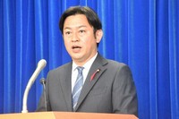 Health minister Takamaro Fukuoka is seen during his inaugural press conference in Tokyo's Chiyoda Ward on Oct. 2, 2024. (Mainichi/Naohiro Koenuma)