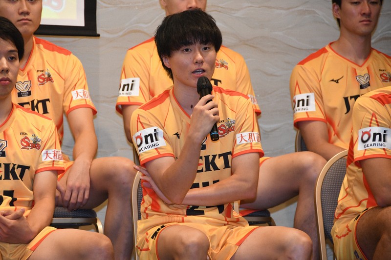 バレー推し：小川智大がパリで感じた「あれ?」 そして今後の道 リベロ