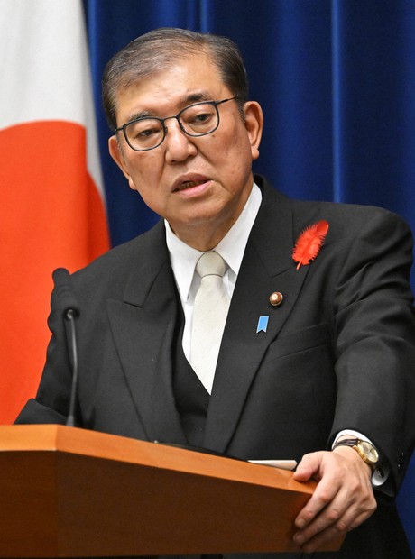 Prime Minister Shigeru Ishiba speaks during a press conference at his office on Oct. 1, 2024. (Mainichi/Ririko Maeda)