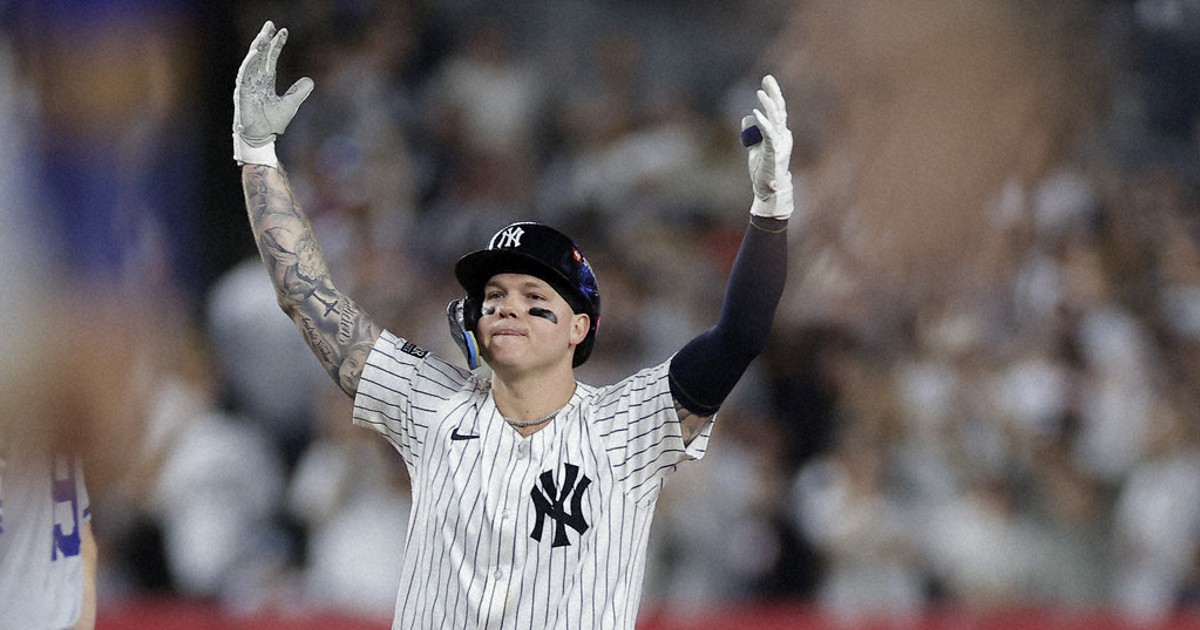 MLB - Alex Verdugo サインボール Alex Verdugo Autographed Baseball | MLB Auctions