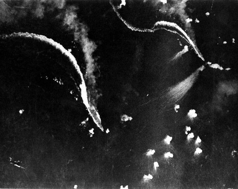 大戦の犠牲語り継ぐ 空母「瑞鶴」沈没80年 奈良で25日慰霊祭 [写真特集