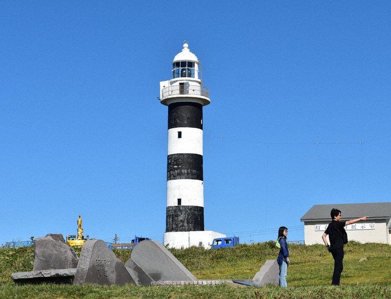 24色のペン：悠久のロマン感じる岬＝高橋宗男 | 毎日新聞