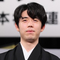 藤井聡太名人＝長谷川直亮撮影