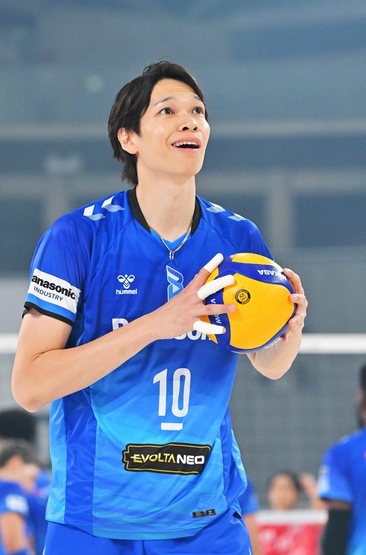 大阪ブルテオン 開幕記念ポスター 山内晶大 このたび、#山内晶大 選手(背番号10・ミドルブロッカー) が2025
