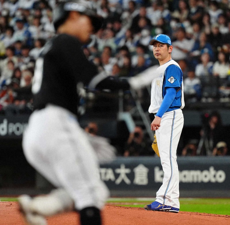 野球スパイク 日ハム加藤貴之投手