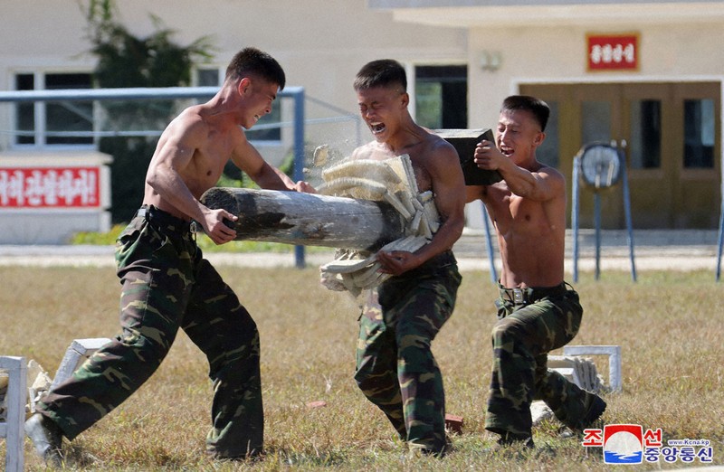 ロシア国境付近で北朝鮮兵士18人集団脱走 派遣兵か 韓国紙報道 [写真