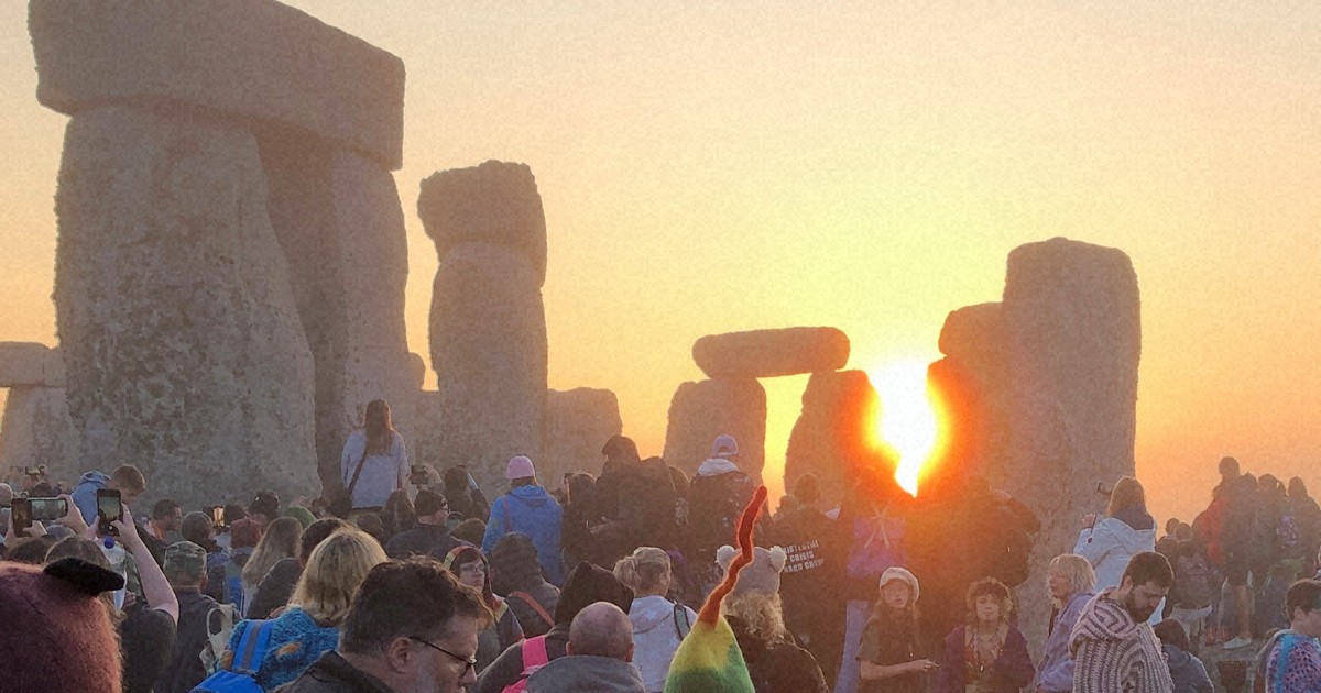 古代史の解けない謎、ストーンヘンジの巨石はどう運んだのか 水上か