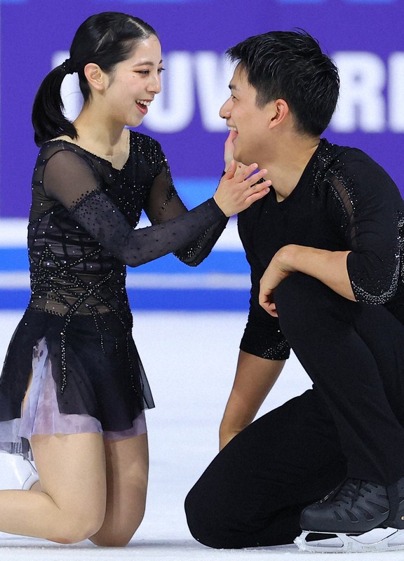 リンクサイド：SP首位発進 りくりゅう「新しい私たちを見つけていけれ  