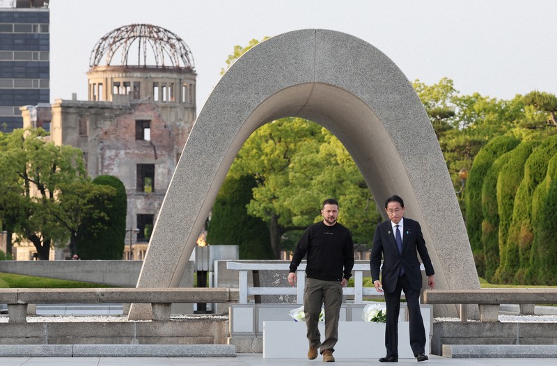 Editorial Japan must balance defense, diplomacy as it seeks to protect