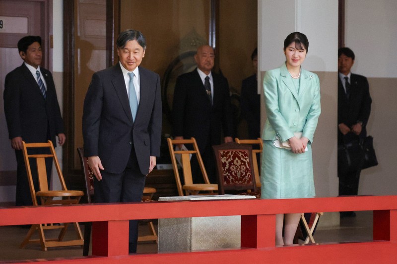 天皇陛下と長女愛子さまが秋季雅楽演奏会をご鑑賞 [写真特集1/5] | 毎日新聞