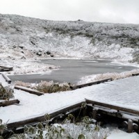 北海道で初雪、初冠雪 札幌では平年より8日、昨年より22日早く [写真