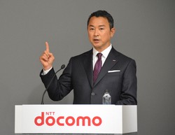 NTTドコモの料金プラン「ahamo」のデータ容量が30GBに増量。写真は同社の前田義晃社長＝2024年6月18日、藤渕志保撮影