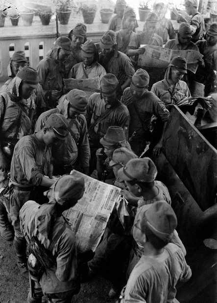 戦中写真を読む：／20 英領ビルマの特派員 厳しい戦況、死者多数