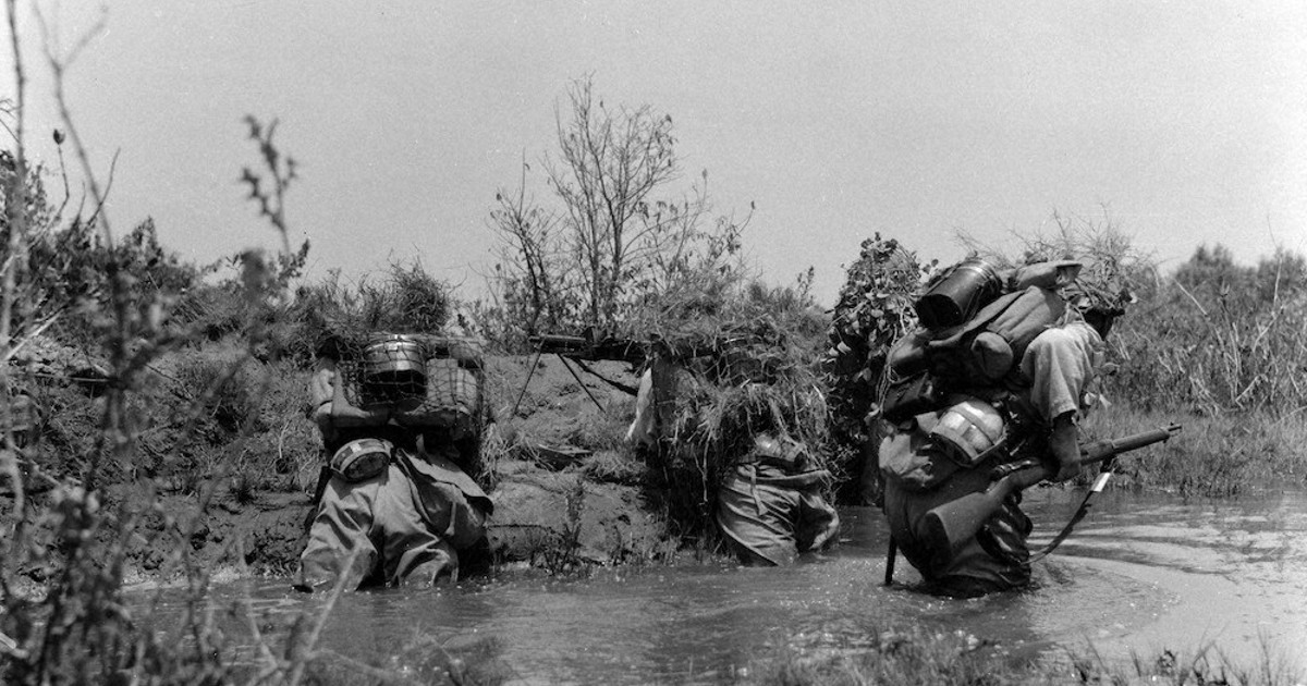 写真週報・ビルマ・昭南市中国・南京・日本軍　昭和13年　検)戦前朝鮮台湾古写真・大東亜戦争・支那事変画報 写真週報 37号 -昭和13年10月26日-(〈靖国神社臨時大祭〉〈堂々