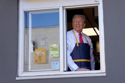 米マクドナルド「どの候補も支持せず」 トランプ氏バイト体験で釈明