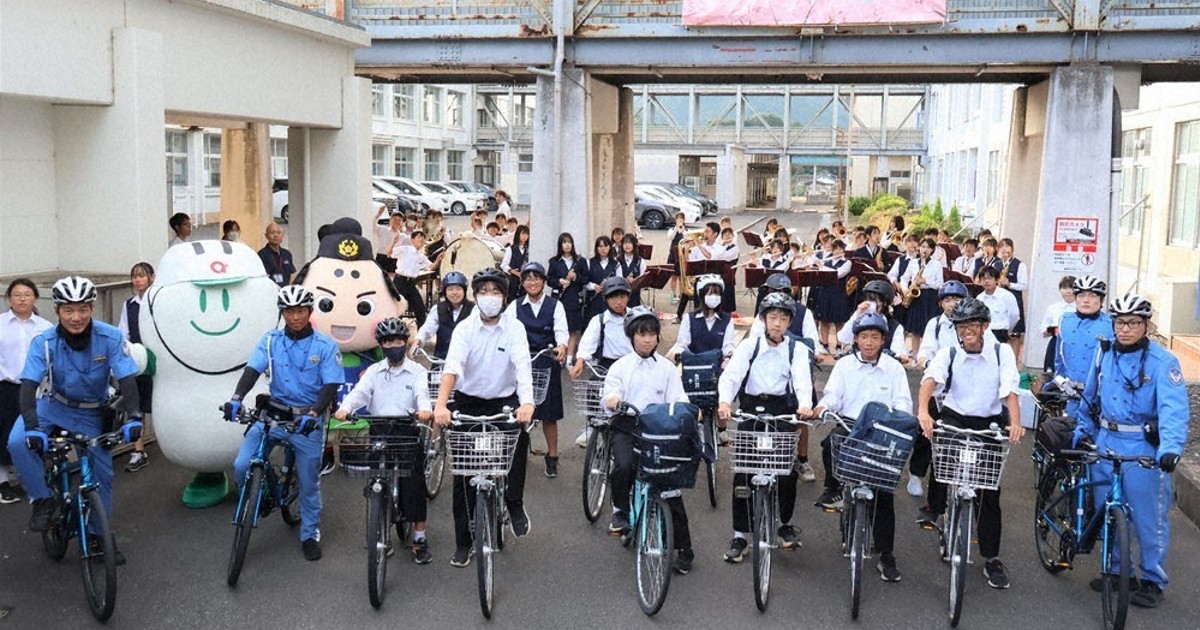 10（とっても）・2（つよい）3（みかた）だ自転車ヘルメット 綾部中生