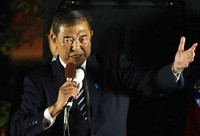 Prime Minister Shigeru Ishiba delivers a campaign speech for a candidate running in the House of Representatives election, in Tomakomai, Hokkaido, on Oct. 18, 2024. (Mainichi/Taichi Kaizuka) 