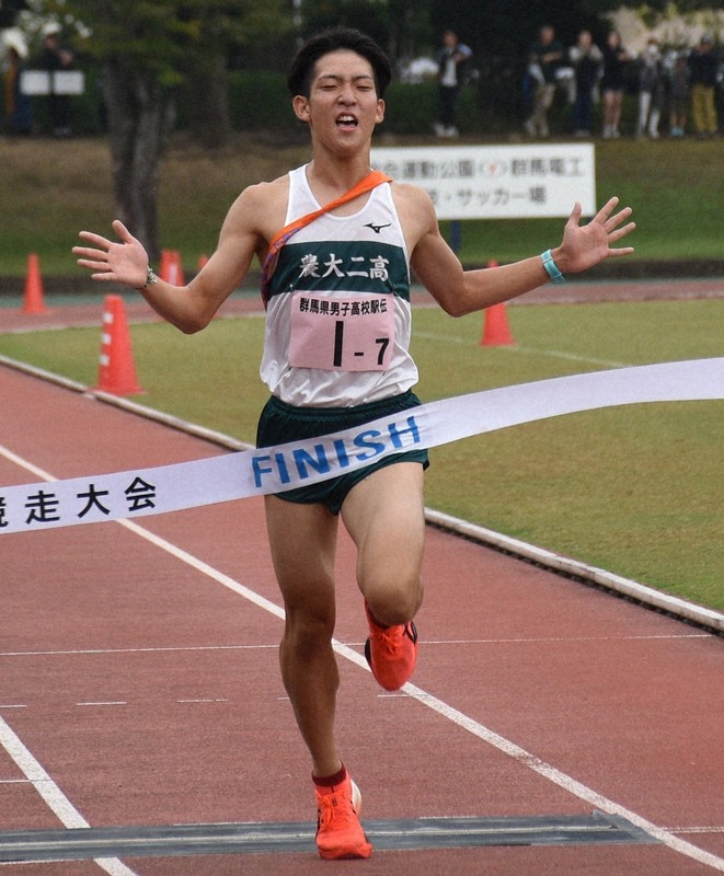 男子は東農大二 6年連続33回目の都大路出場へ 高校駅伝・群馬 | 毎日新聞
