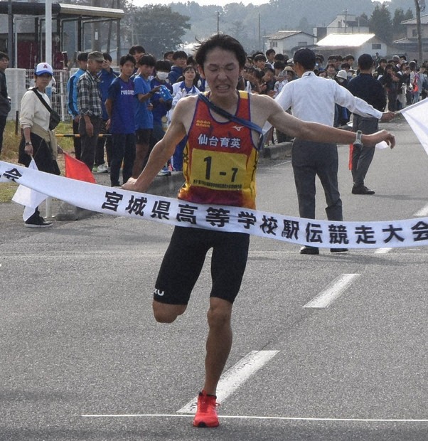 男子も仙台育英が優勝 10年連続33回目 高校駅伝・宮城 | 毎日新聞