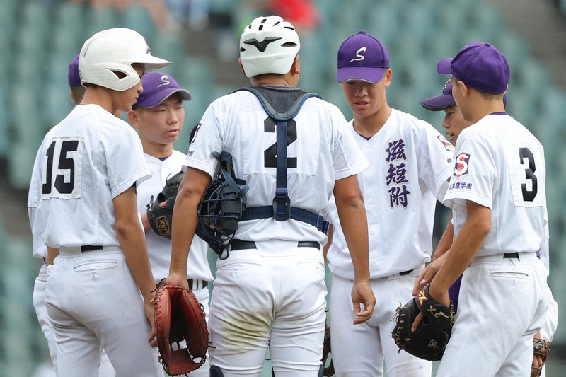 高校野球秋季近畿大会準々決勝 滋賀短大付－天理 [写真特集3/21
