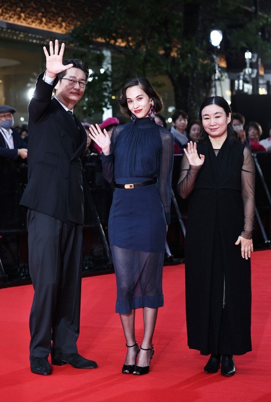 In Photos: Stars grace red carpet as 37th Tokyo Int'l Film