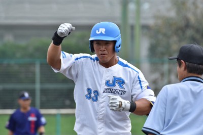 JR四国 社会人野球 ウェア もっと社会人野球：重さ140キロ挙げるJR四国の4番 後輩の日本