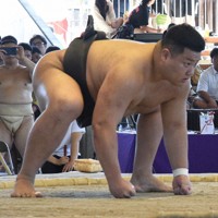 日大の花岡真生選手＝堺市の大浜公園相撲場で2024年9月14日午後2時34分、高橋将平撮影