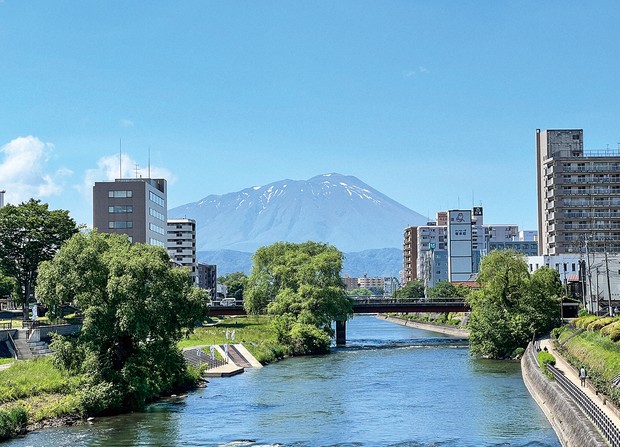 鎌田浩毅の役に立つ地学：日本の活火山／8 岩手山（岩手県） 初の噴火